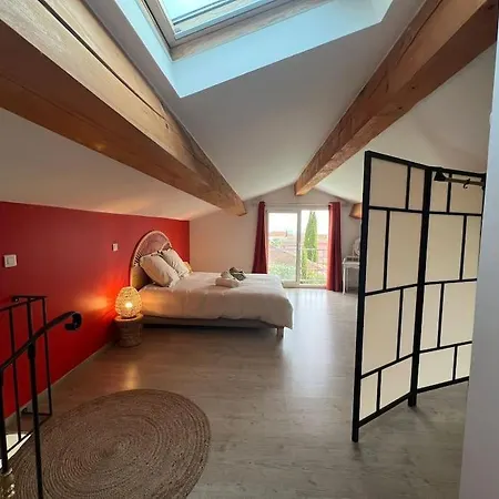 Raphael Villa